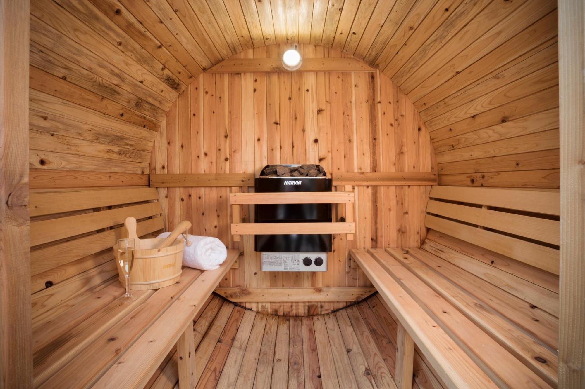 באונס-און-ווינדרמיר Aphrodites Group - Luxury Hot Tub Suites In Central Lake District! מראה חיצוני תמונה